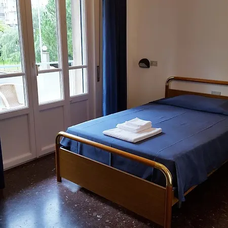 Miramare Ξενοδοχείο 2*