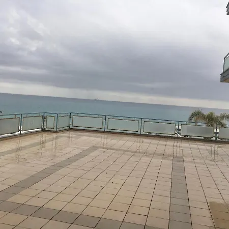 Miramare 2* 사보나