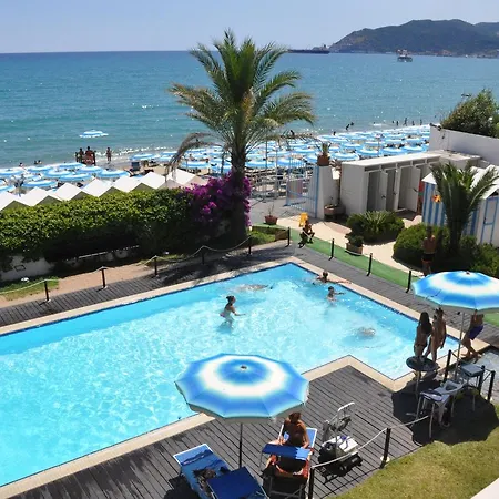 Miramare فندق