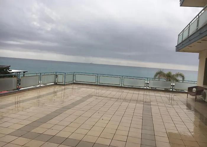 Miramare 2* סאבונה