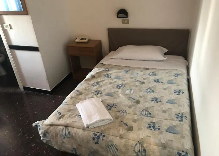 Miramare Szálloda 2*