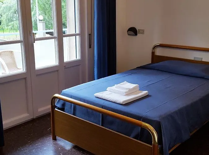 Miramare Szálloda 2*